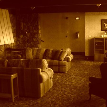 The Burntwood Hotel トンプソン エクステリア 写真