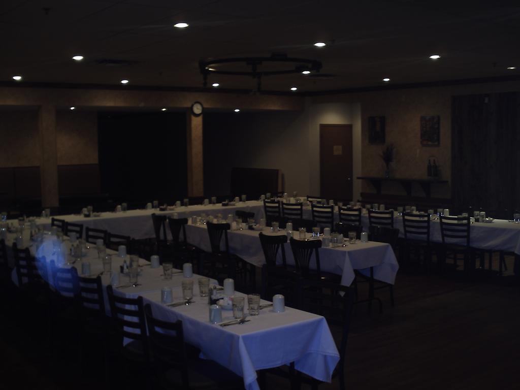 The Burntwood Hotel トンプソン エクステリア 写真